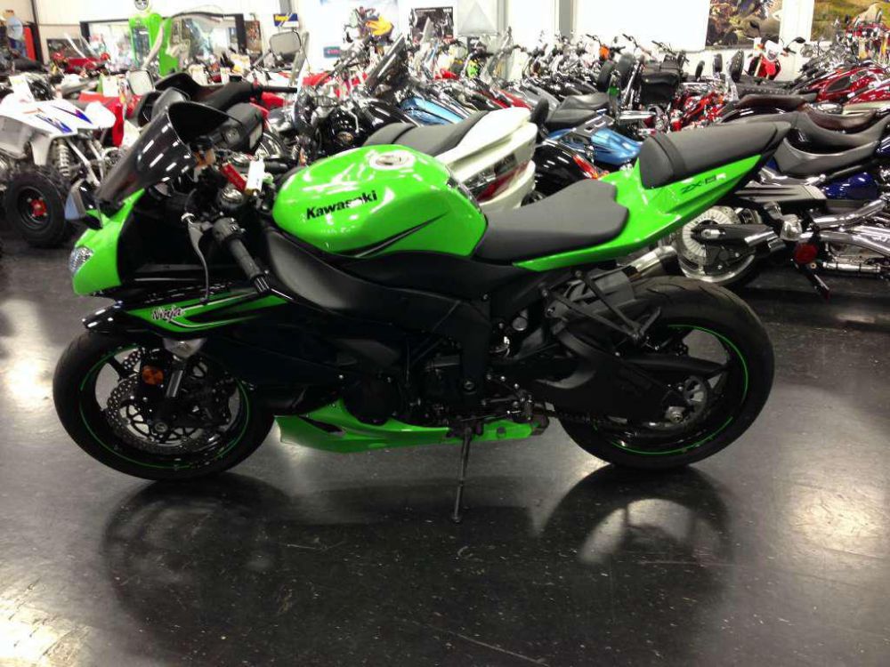 2011 kawasaki ninja zx-6r  sportbike 