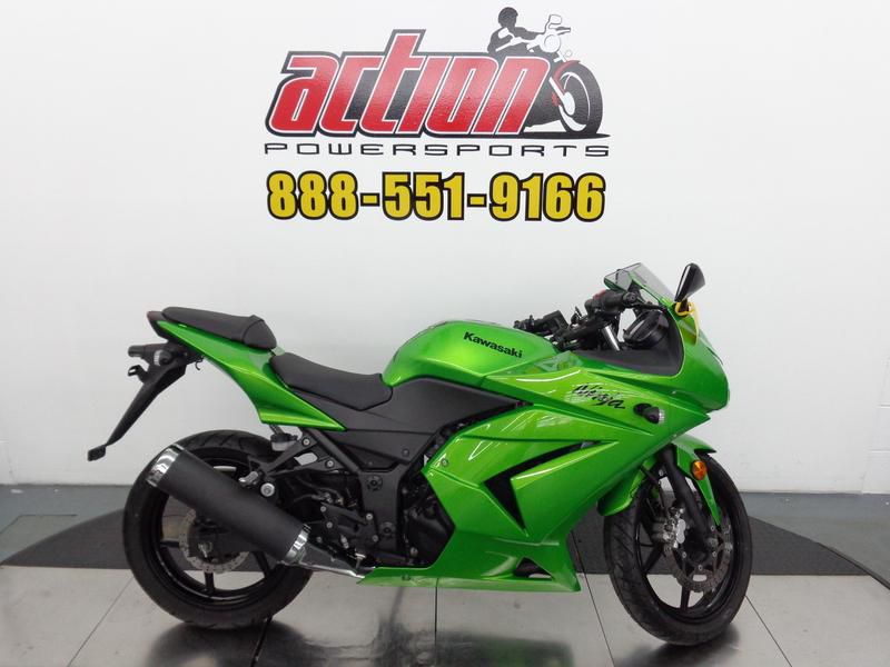 2012 kawasaki ninja 250r  sportbike 