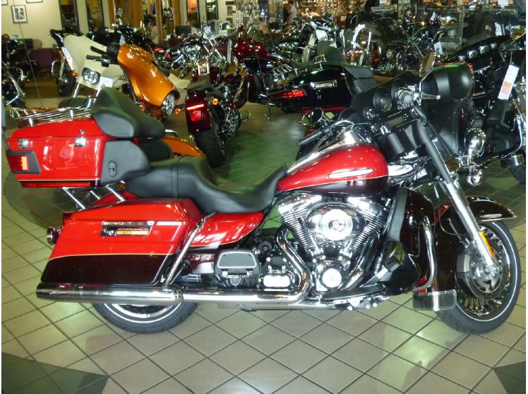 2011 Harley-Davidson FLHTK 