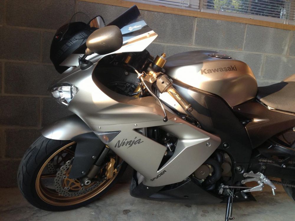 2005 kawasaki ninja zx-10r sportbike 