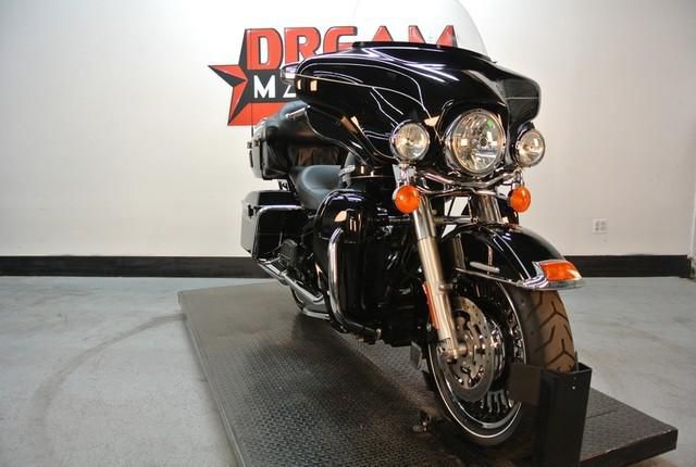 2011 Harley-Davidson Ultra Limited FLHTK Cruiser 