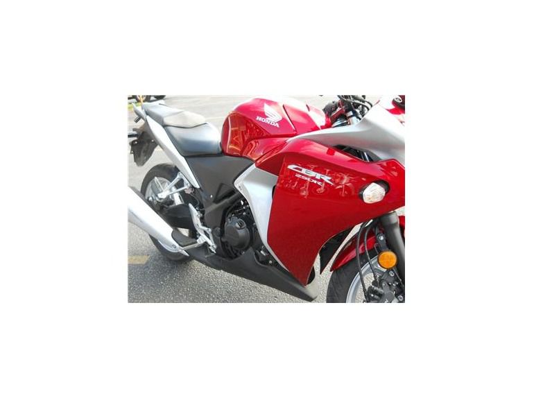 2011 Honda CBR250R , $3,499, image 5