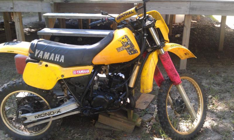 1982 Yamaha YZ 250 Dirt Bike