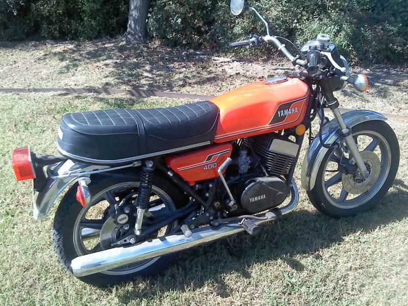 1977 Yamaha RD 400 Motorcycle