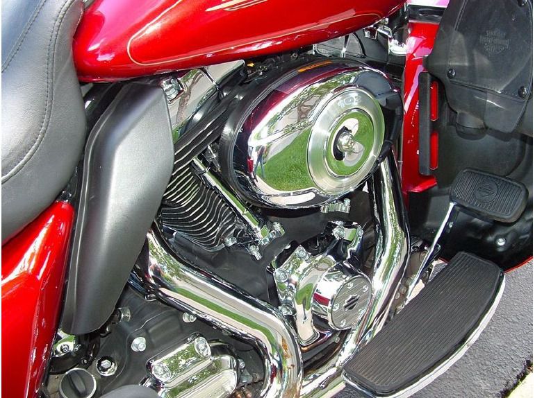 2013 Harley-Davidson FLHTCU - Electra Glide Ultra Classic , $17,999, image 4