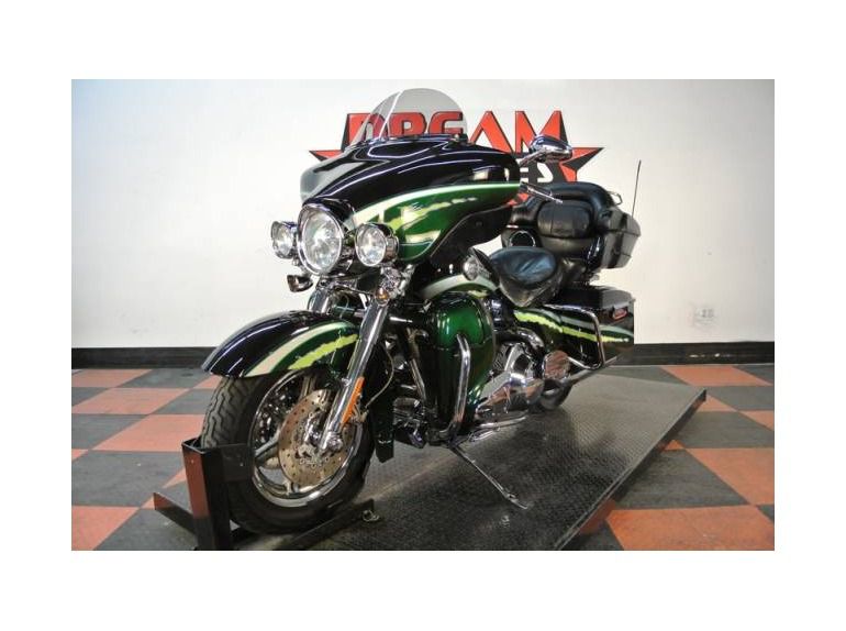 2006 Harley-Davidson Screamin' Eagle Ultra Classic FLHTCUSE , $16,488, image 2