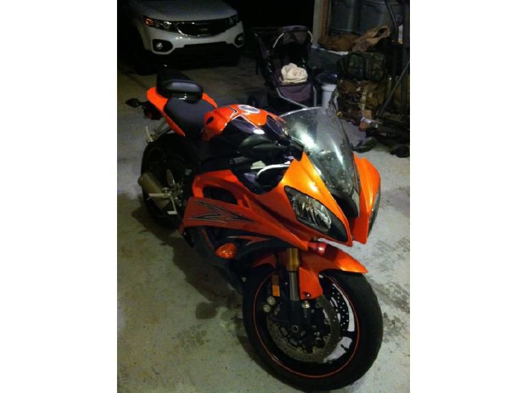 2009 yamaha yzf-r6  sportbike 