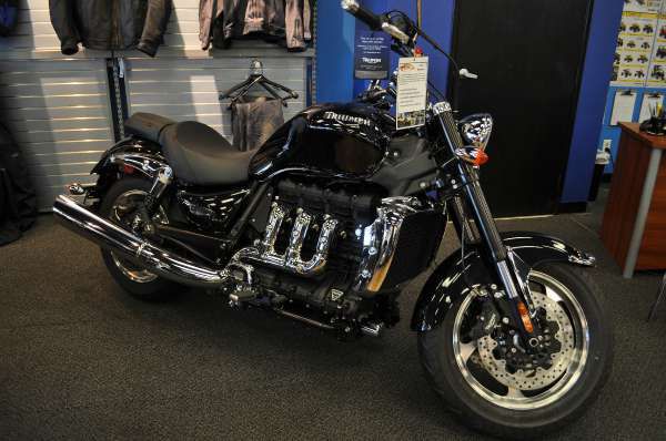 2013 triumph rocket iii roadster abs - phantom black