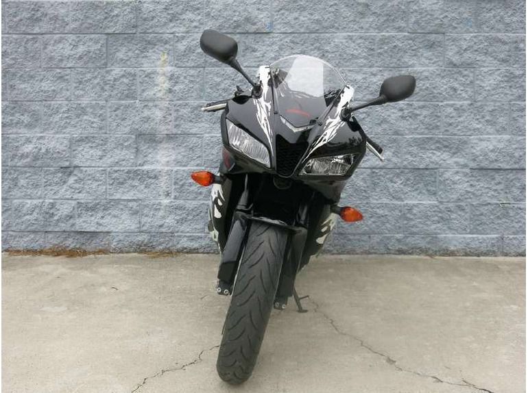 2010 Honda CBR 600RR , $8,495, image 2
