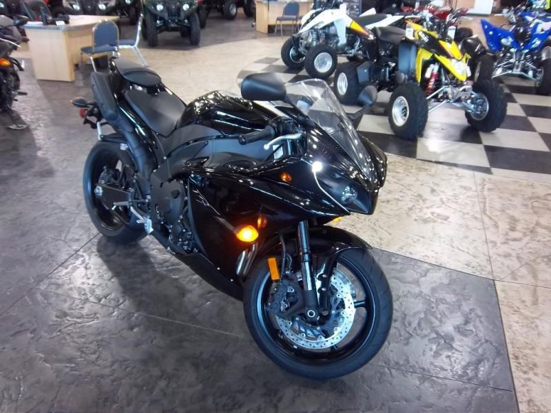 2012 Yamaha YZF-R1 Sportbike 