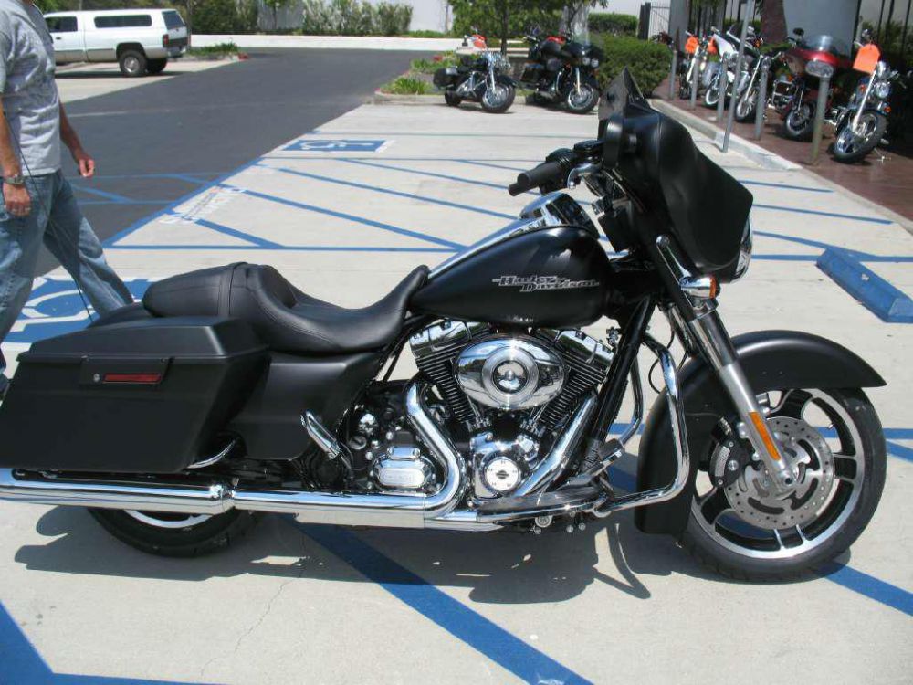 2013 harley-davidson flhx  standard 