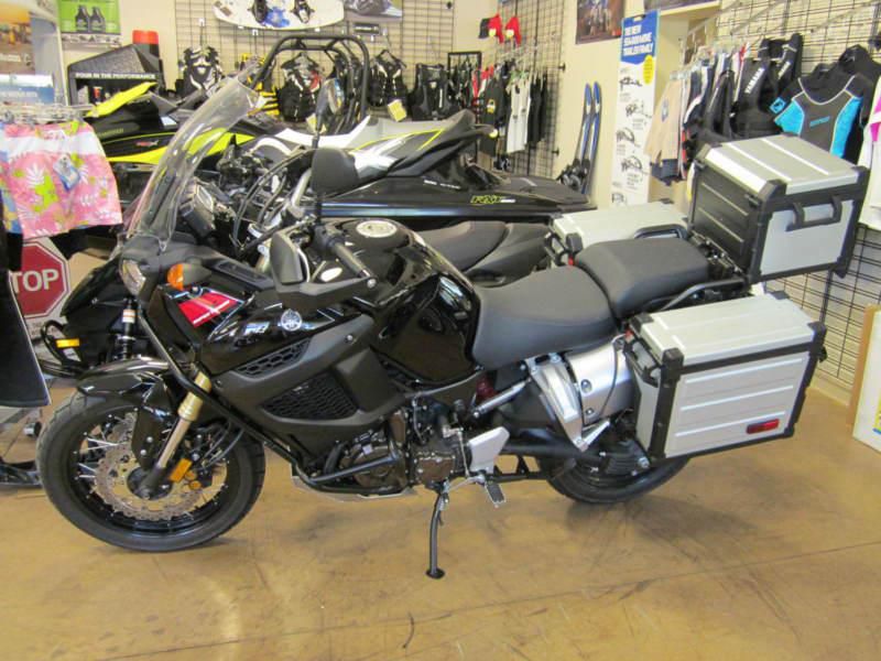 2012 YAMAH SUPER TENERE WITH ONLY 450 GENTLE MILES, LOTS OF ACCESSORIES DEMOBIKE