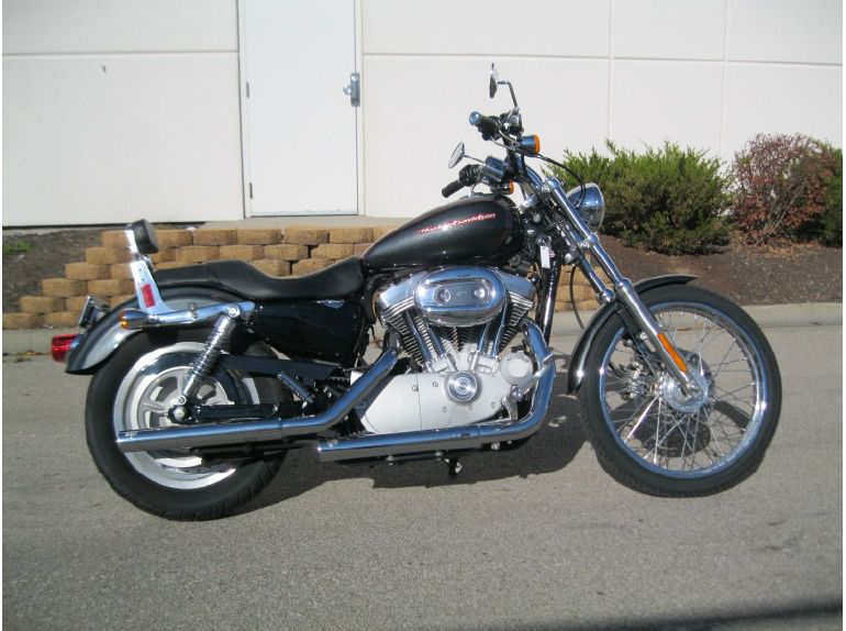 2007 Harley-Davidson 883 Custom XL883C 