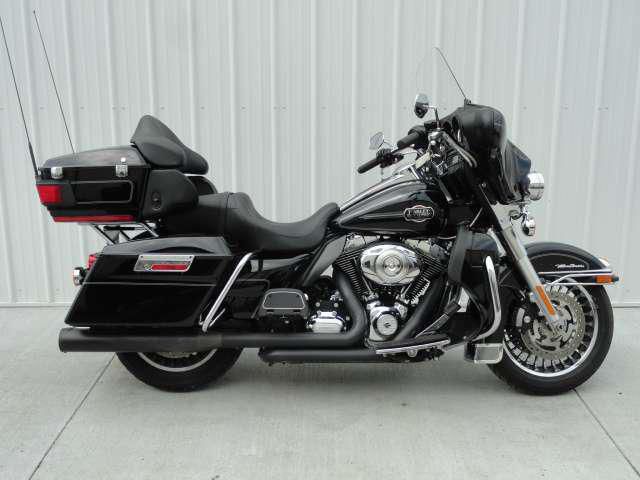 2011 harley-davidson flhtcu ultra classic electra glide  touring 