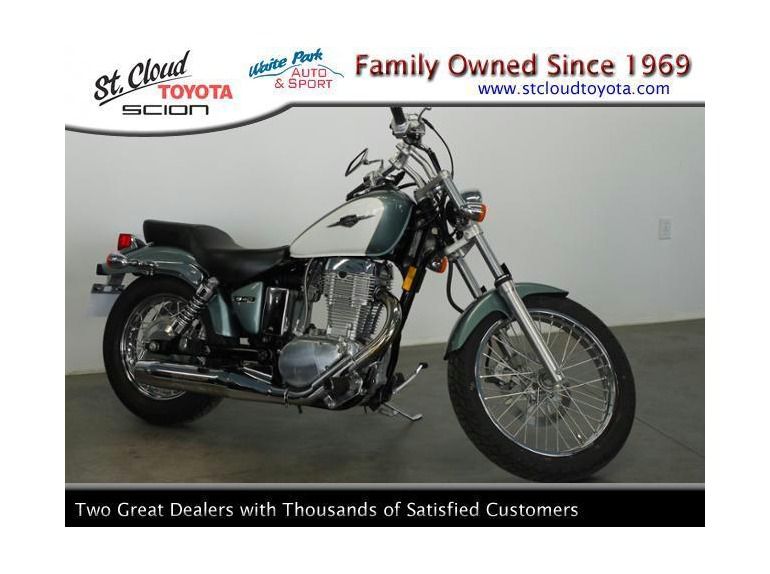 2011 Suzuki Boulevard S40 