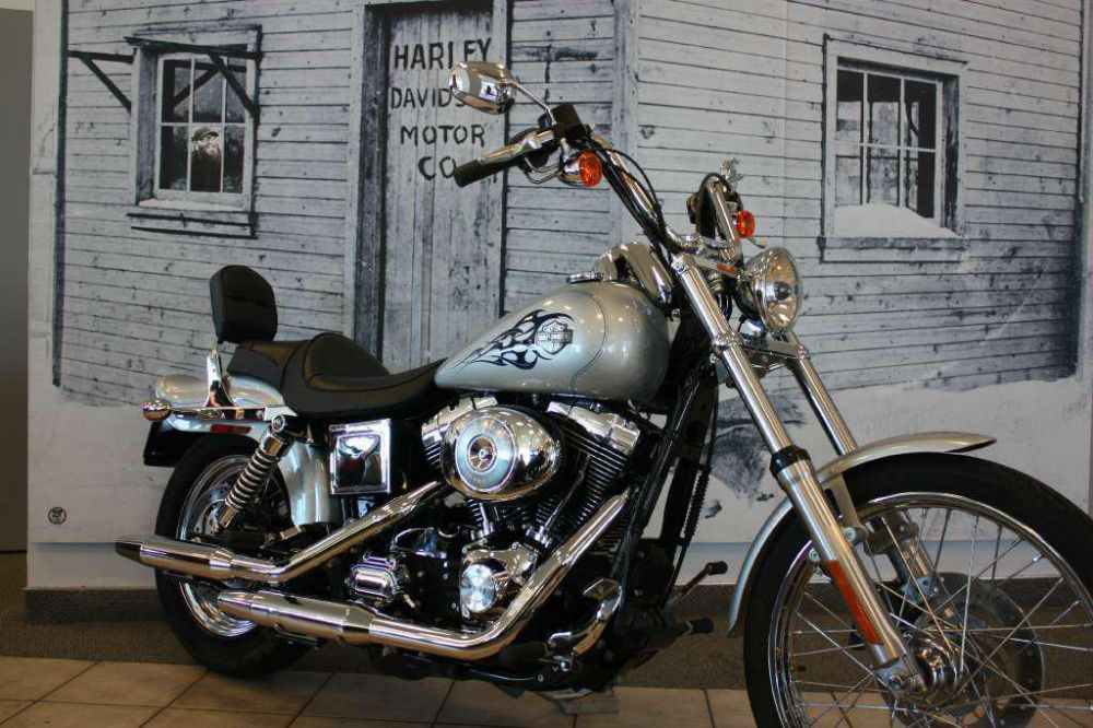 2005 Harley-Davidson FXDWG/FXDWGI Dyna Wide Glide Cruiser 