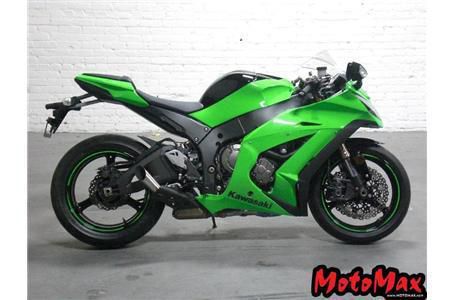2011 Kawasaki NINJA ZX-10 Sportbike 