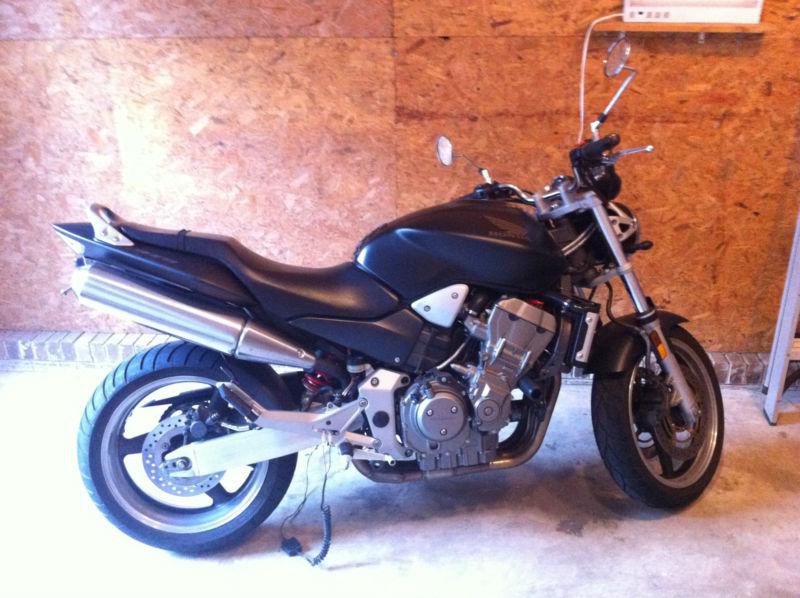 Honda 919 CB900F Hornet Naked Motorcycle