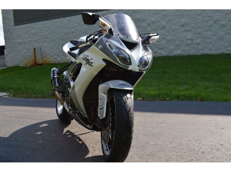 2010 Kawasaki Ninja ZX-10R , $7,499, image 3