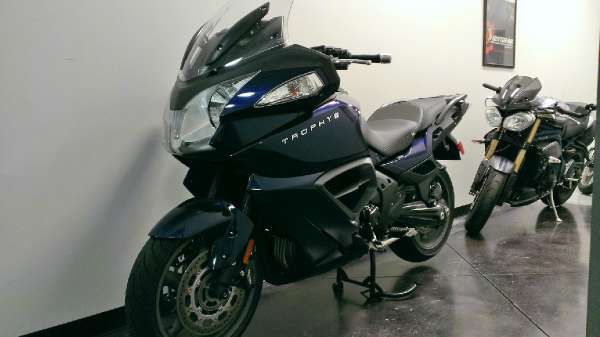 2013 triumph trophy se - pacific blue