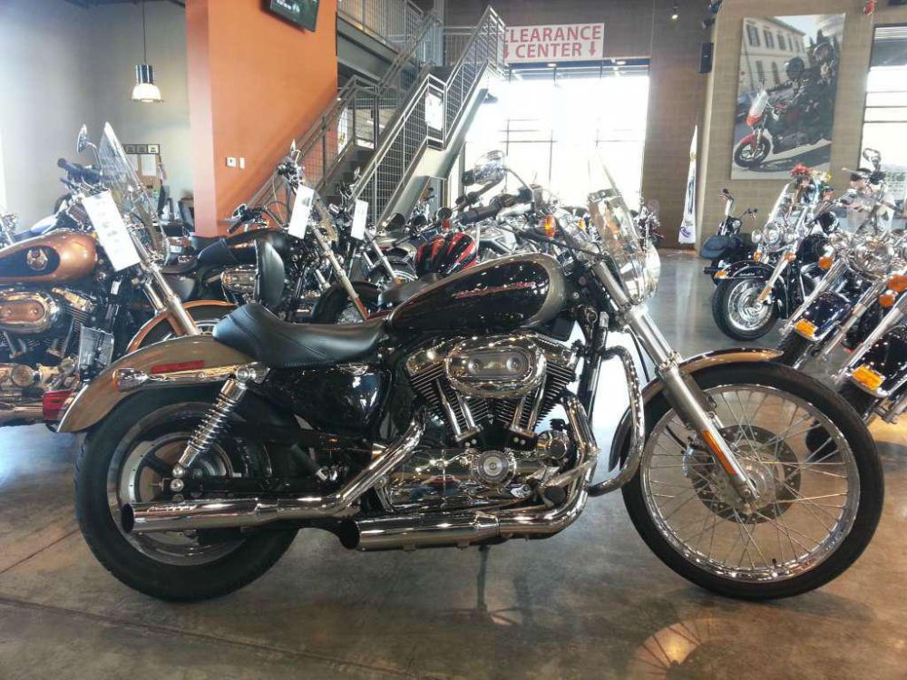 2004 harley-davidson sportster xl 1200 custom  cruiser 