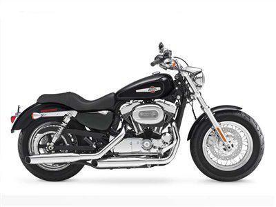 2014 Harley-Davidson XL 1200C Sportster 1200 Custom CUSTOM Cruiser 
