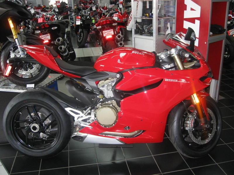 2012 Ducati Panigale 1199 Sportbike 