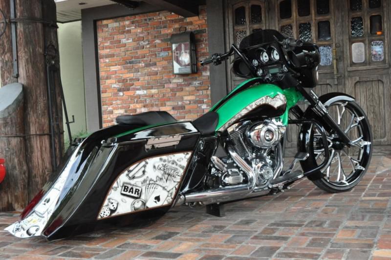 2013 Harley StreetGlide FLHX 26