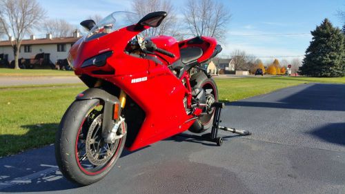 2011 ducati superbike