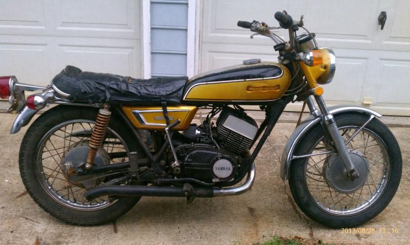 1972 yamaha DS7 motorcycle cafe racer