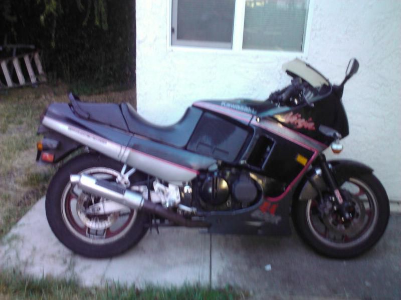 1990 Kawasaki Ninja 600