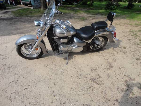 2006 Suzuki Boulevard 800