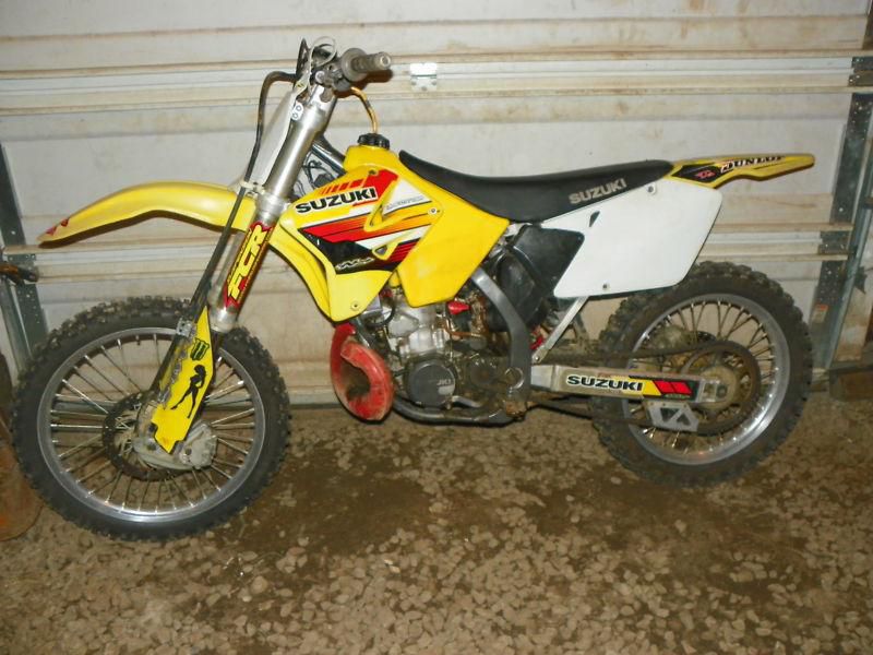 2003 Suzuki Dirt Bike RM250 Racing Bike