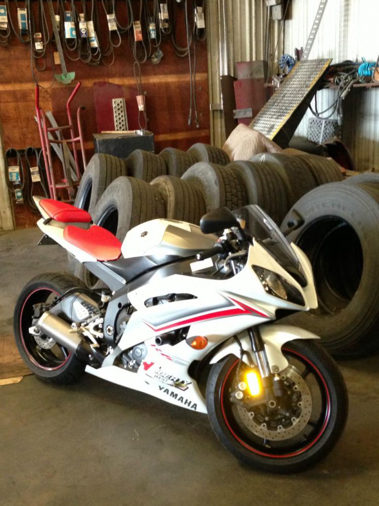 2009 Yamaha Yzf-R6 Sportbike 