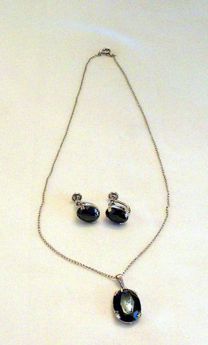 A VINTAGE VINCENT SORRENTO NECKLACE AND EARRING SET IN STERLING SILVER WITH BOX
