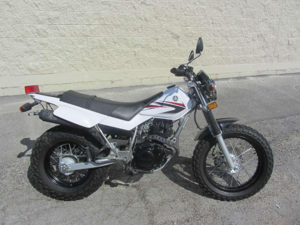 2010 yamaha tw200  dual sport 