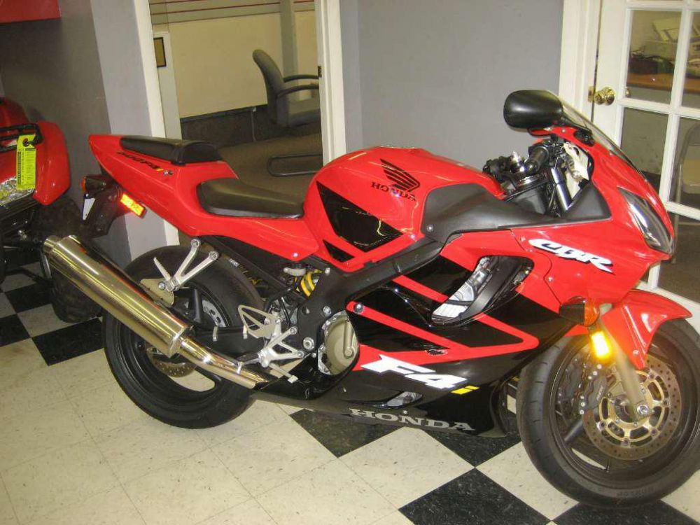2002 Honda CBR600F4i Sportbike 