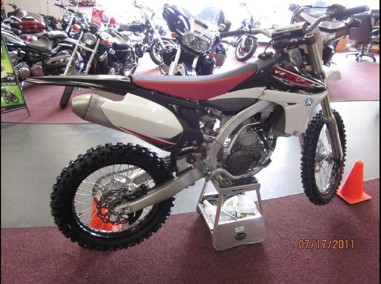 2011 yamaha yz450f  mx 