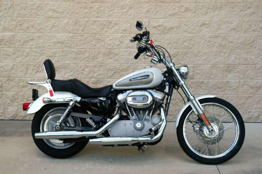 2009 Harley-Davidson XL 883C Sportster 883 Custom Cruiser 