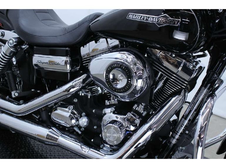 2014 Harley-Davidson Dyna Super Glide Custom - FXDC 
