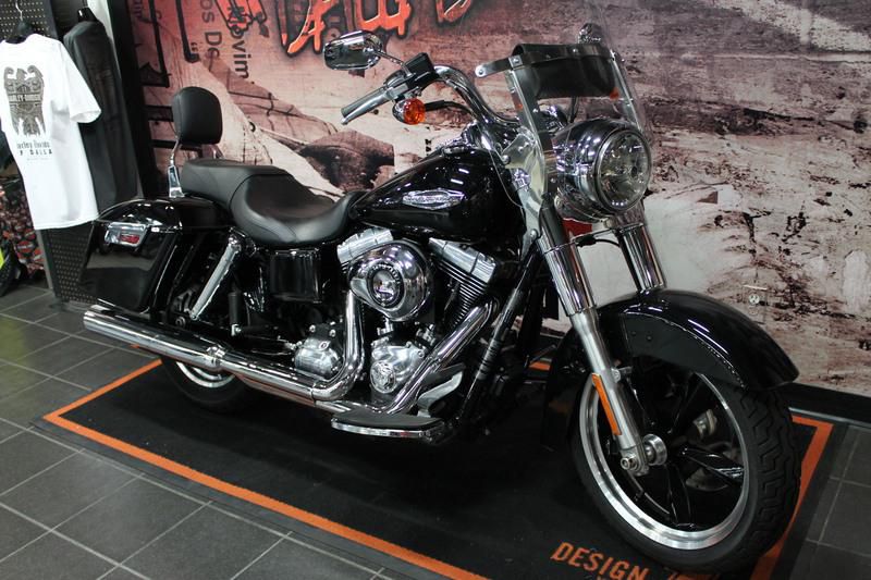 2012 Harley-Davidson Dyna Glide Switchback - FLD  Cruiser , US $15,499.00, image 2