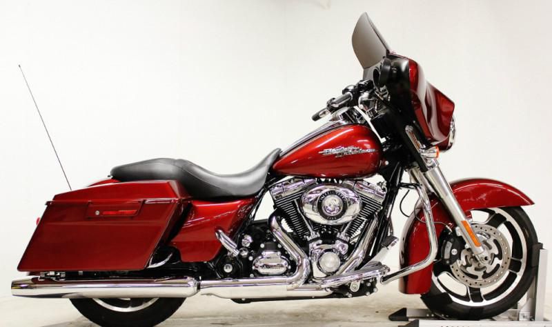2010 Harley-Davidson FLHX Street Glide Red Touring Motorcycle Low Miles
