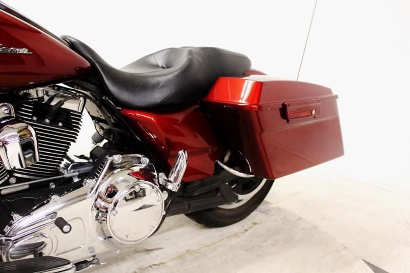 2010 Harley-Davidson FLHX Street Glide Red Touring Motorcycle Low Miles, US $11,900.00, image 13