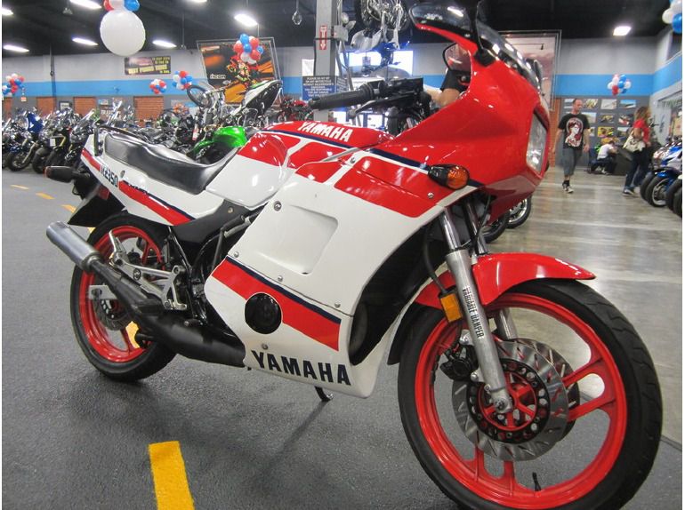 1986 Yamaha RZ350 