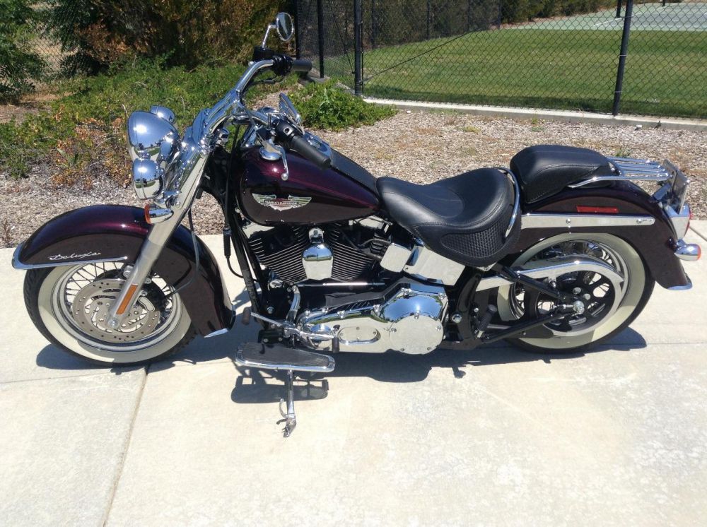 2005 harley-davidson softail deluxe cruiser 