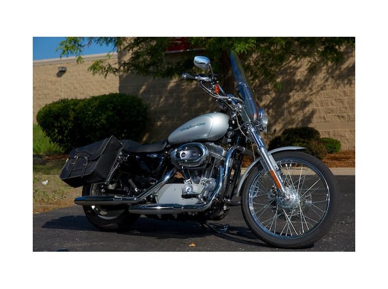 2004 Harley-Davidson XL883C - Sportster 883 Custom 
