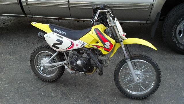 2005 suzuki drz 110 bike in great condition..runs great..very easy to