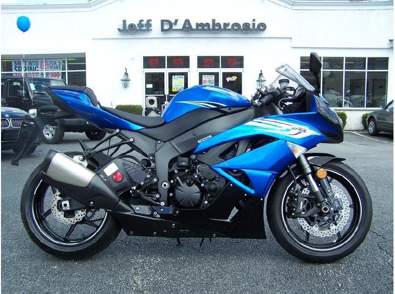 2011 Kawasaki Ninja ZX-6R Sportbike 