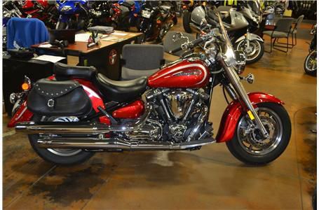 2009 Yamaha XVS17AWYRC ROADSTAR Cruiser 