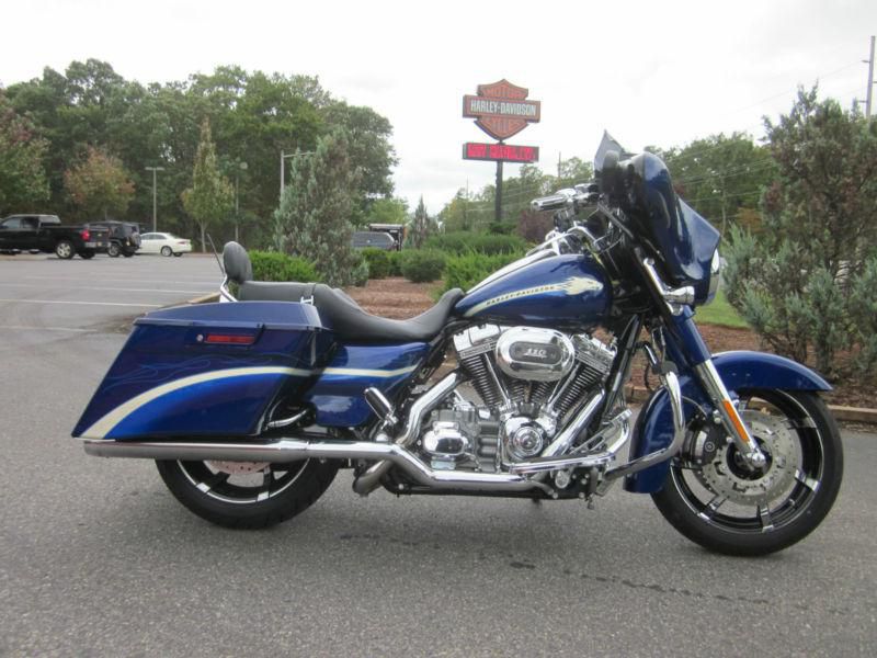 2010 HARLEY DAVIDSON CVO SCREAMING EAGLE STREETGLIDE LOADED LOW MILES NO RESERVE